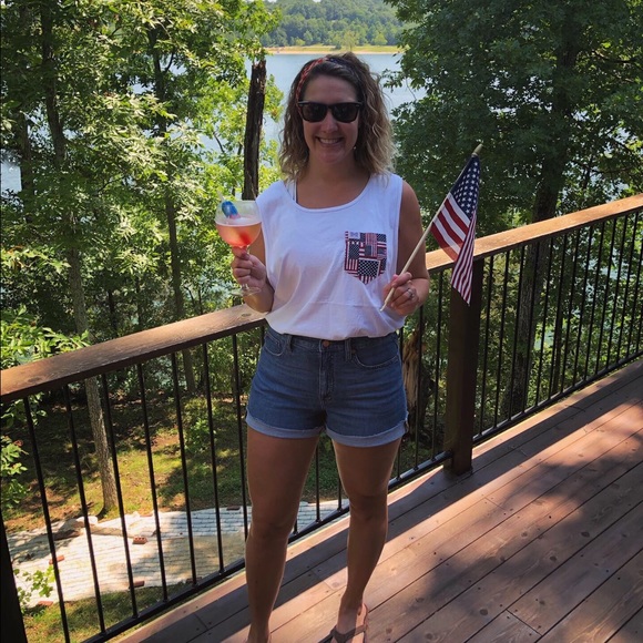 Meet your Posher, Abbie! - Picture 5 of 8